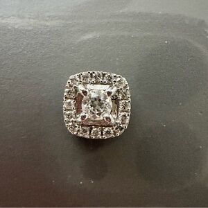 White Gold Diamond Necklace Pendant Please